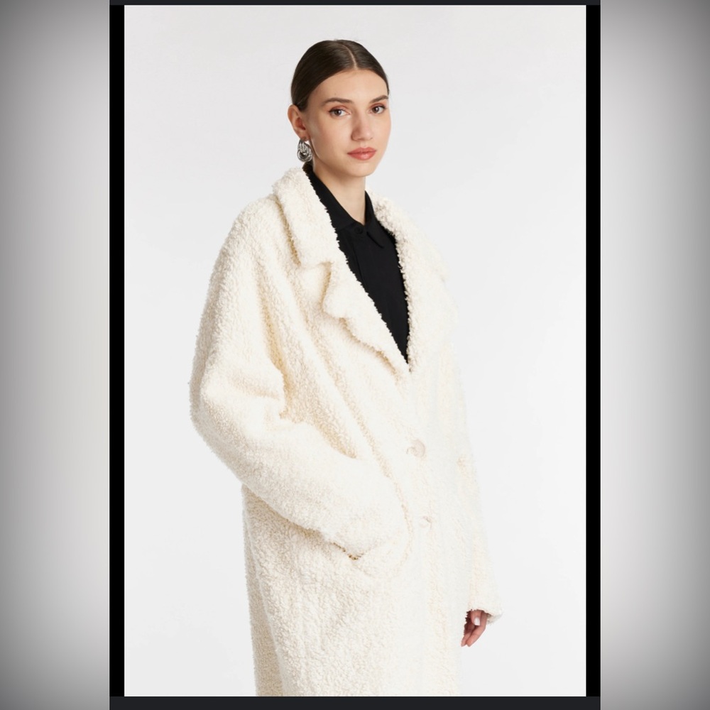 Inti Coat - Picture 3 of 5
